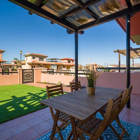 Private Terrace Majanicho Home -Garden & Pool Ла-Олива Экстерьер фото